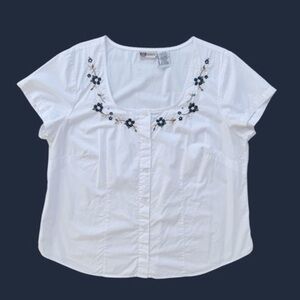White Embroidered Scoop Neck Women’s Top